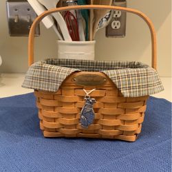 Longaberger 2002 Dresden Basket