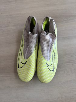 Nike Phantom GX Soccer Cleats