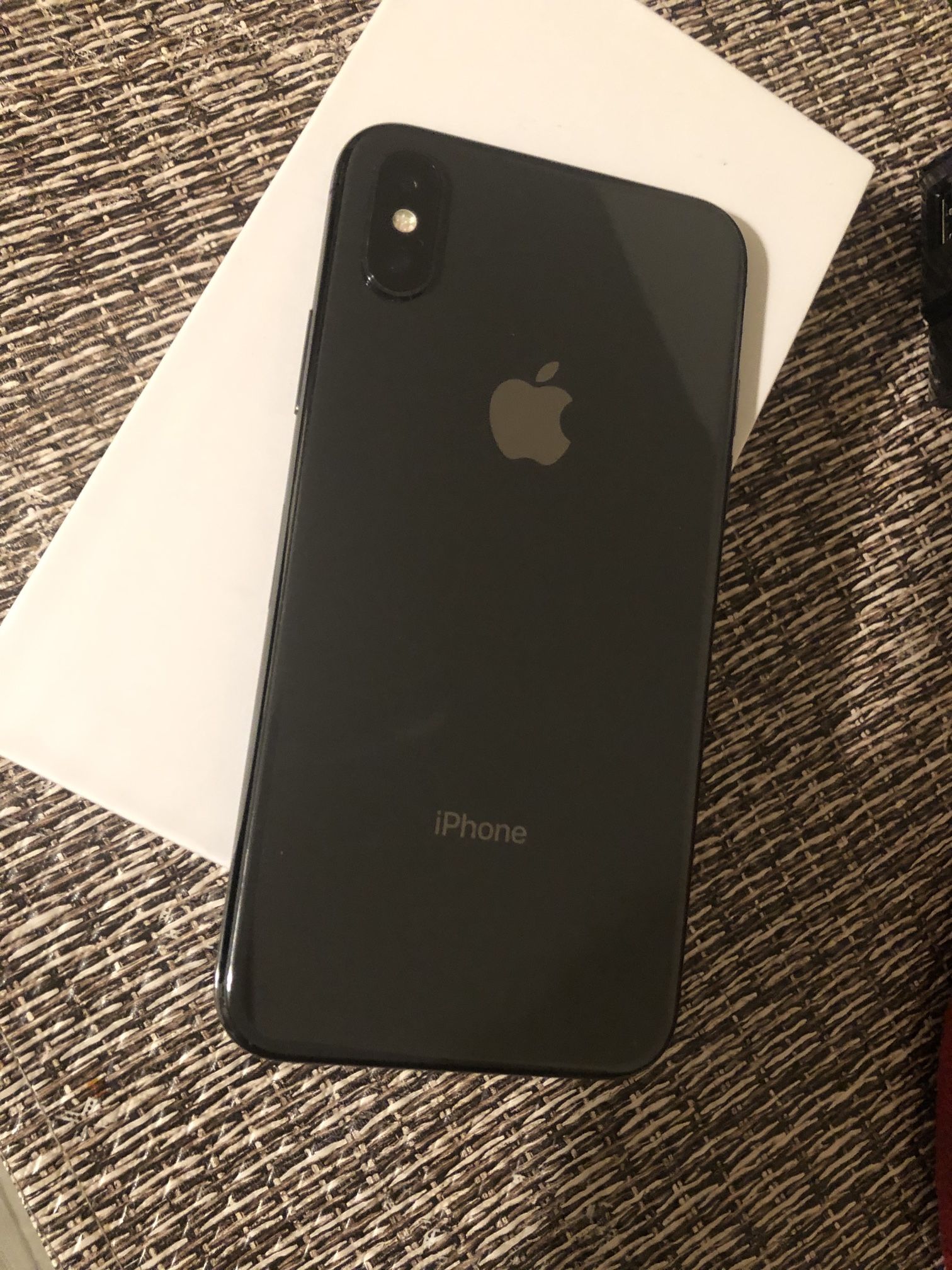 Factory unlocked apple iphone X 64 gb, store warranty!