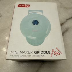 Brand New Dash Mini Maker Griddle  4”