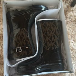 MK Rain Boots