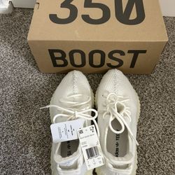 Men’s Yeezy Boost 350 V2 Onyx Size 9.5