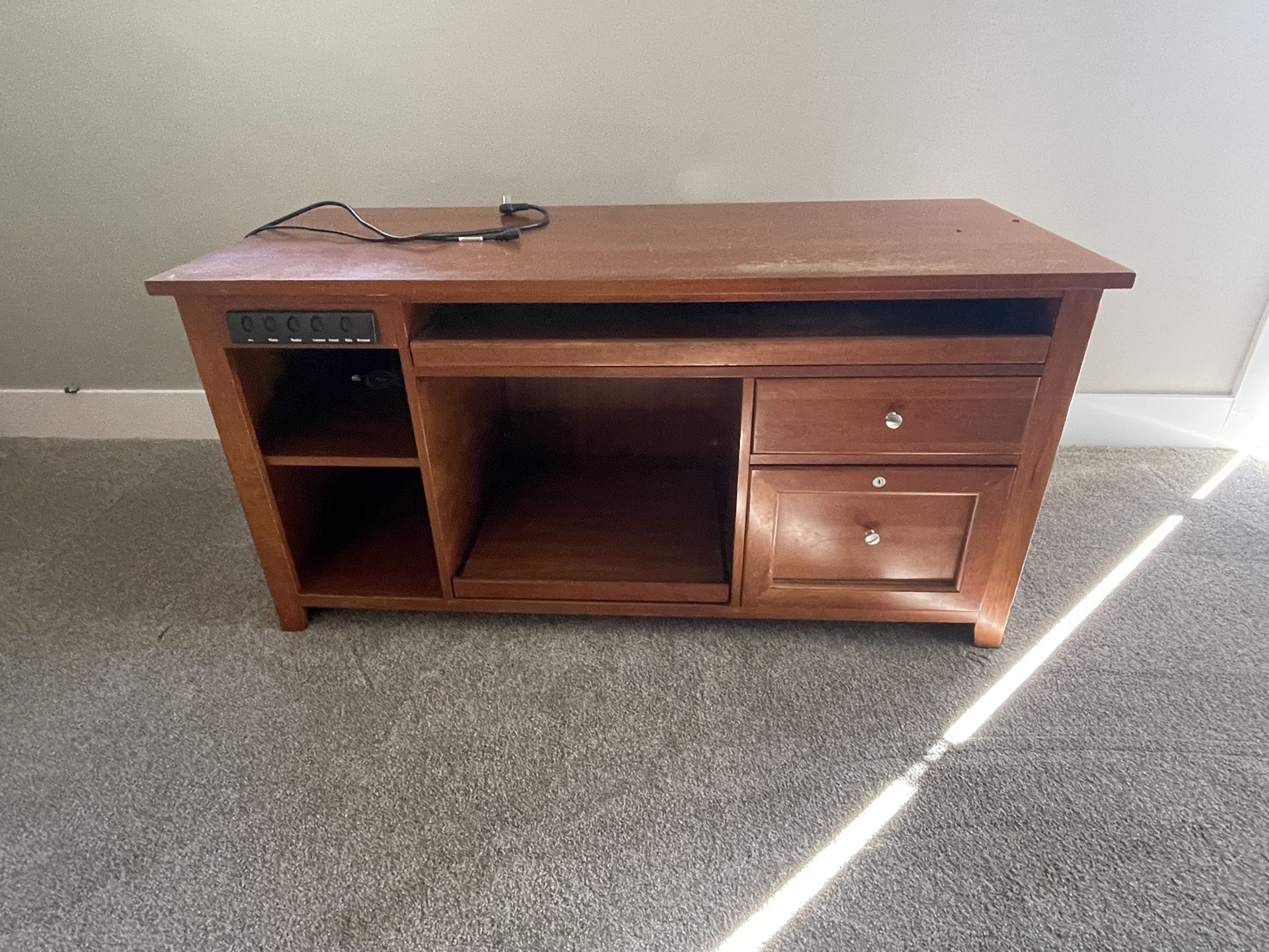 Sturdy Computer Desk With Multiple Compartments And Keyboard+printer Area 