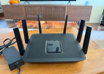 Linksys EA9300 Tri-Band WiFi Router – Great Condition