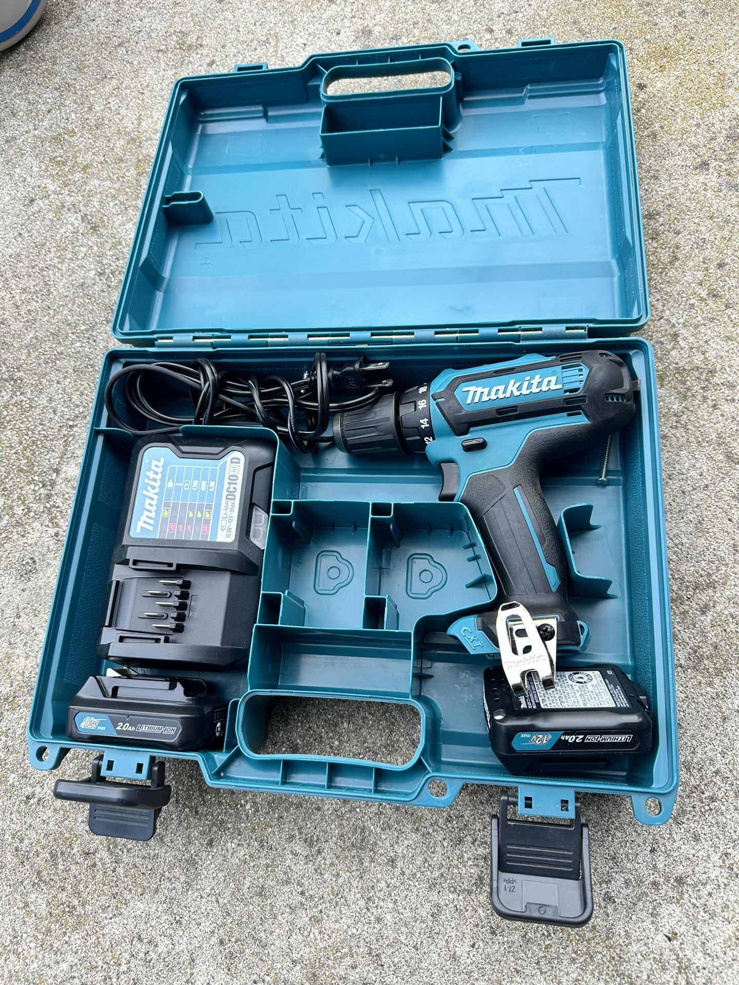 Makita 12V Drill
