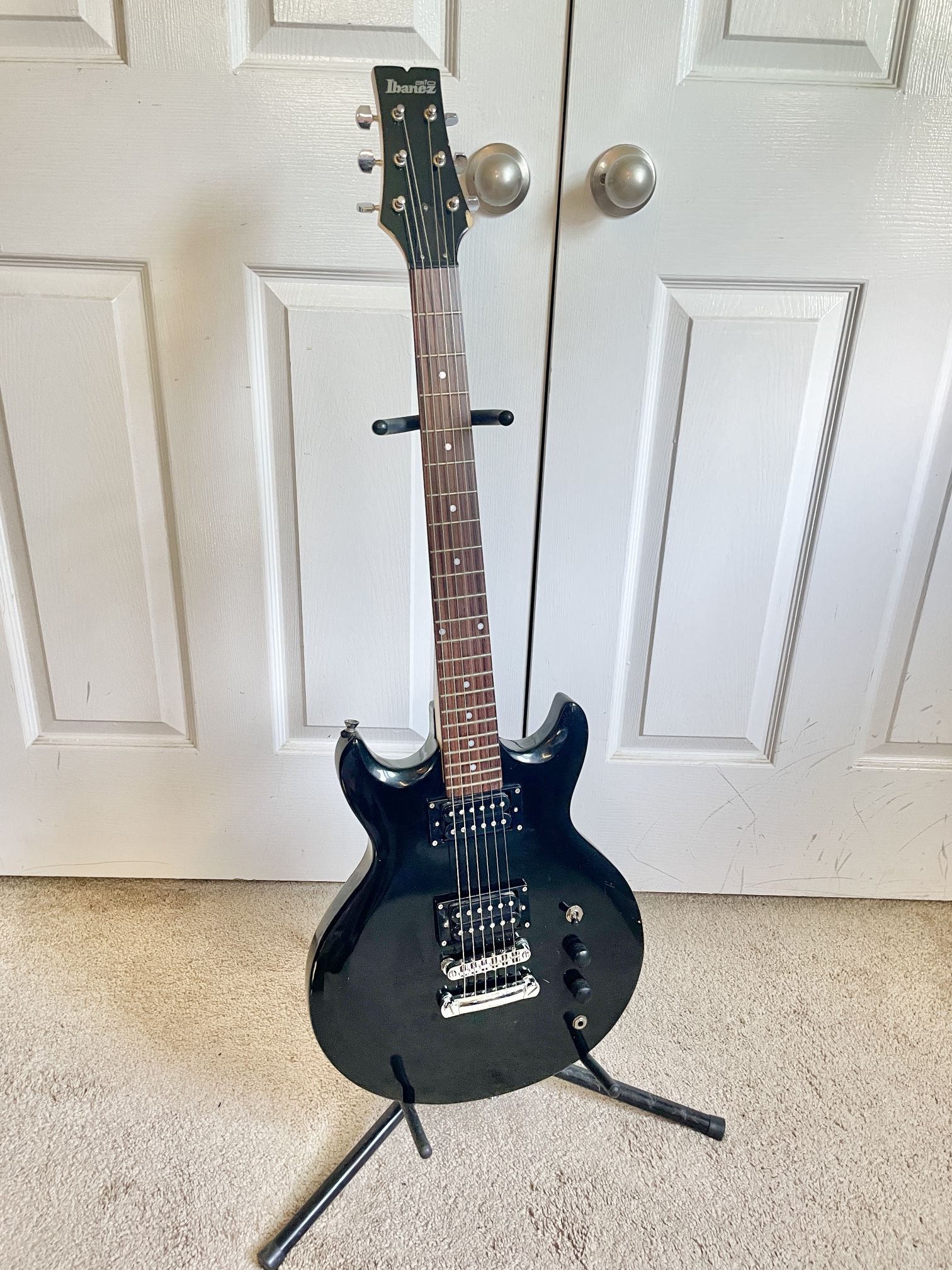 Ibanez GIO electric guitar