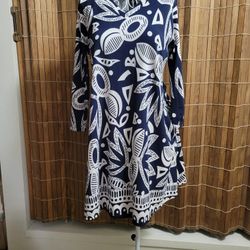 Woman's  Dress  - NEW