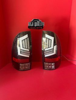 Toyota Tacoma 2005-2015 tail lights