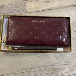 Brand New Michael Kors Wallet 