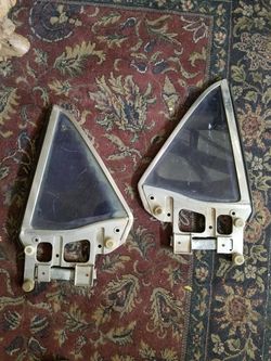 MUSTANG QUARTER WINDOW 67-68