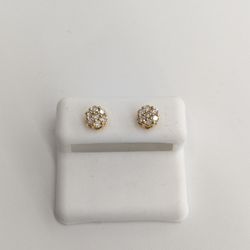 Real Diamond 10kt Yellow Gold Flower Stud Earring 