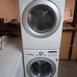 LG Front Load Set Washer And Dryer Set 