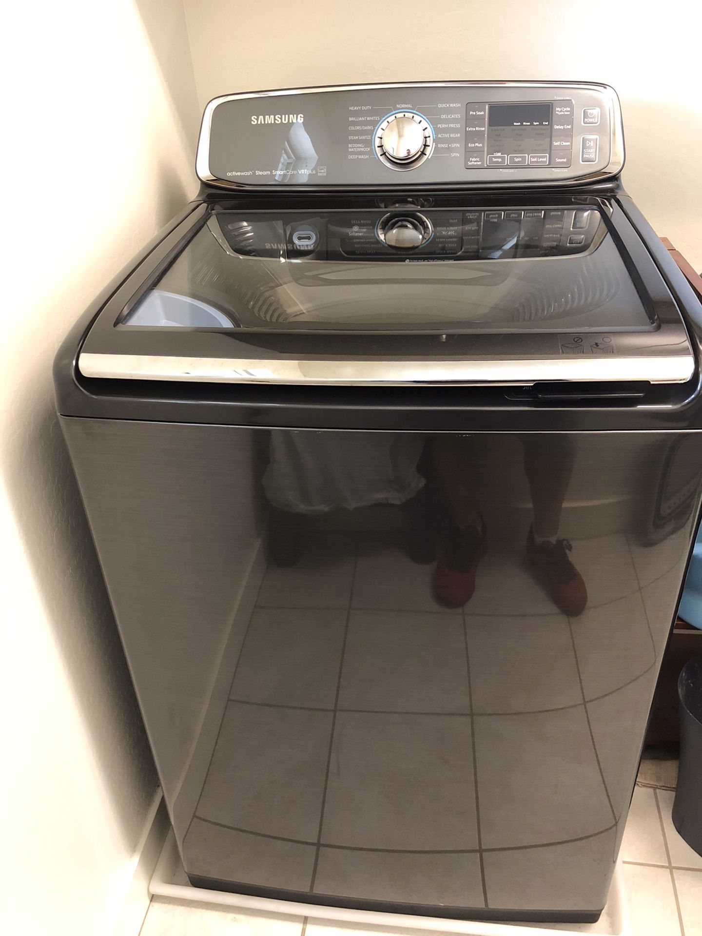 Samsung Black Stainless Steel Washer and Gas Dryer WA52M7750AV