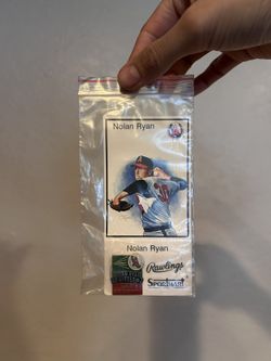 Nolan Ryan card and pin 