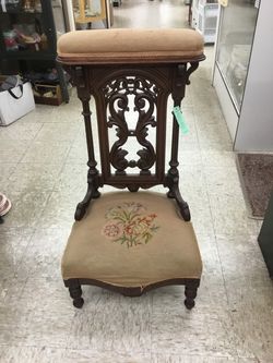 Antique prayer chair