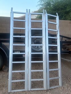 Tri fold aluminum ramp