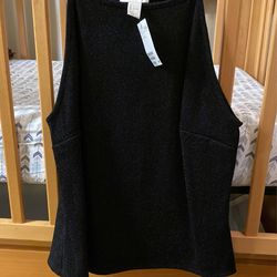 Woman’s Black Top