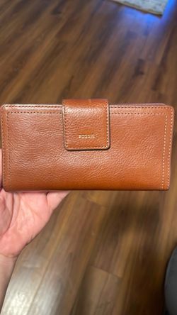 Fossil Women Logan RFID Tab Clutch