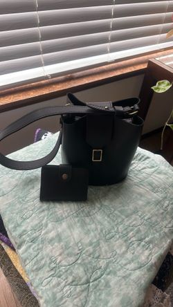Portland Leather Polly Bucket shoulder bag