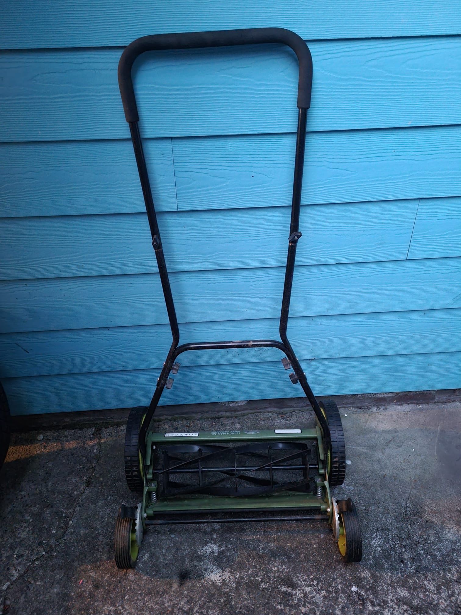 Push Lawn Mower