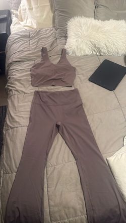 Athletic set workout clothing