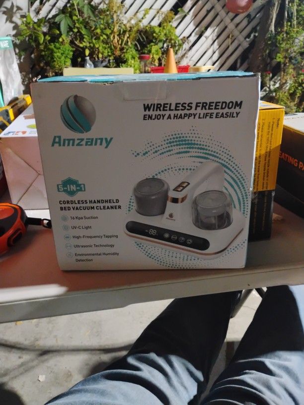 Cordless Handheld Bed Vacuum Cleaner 