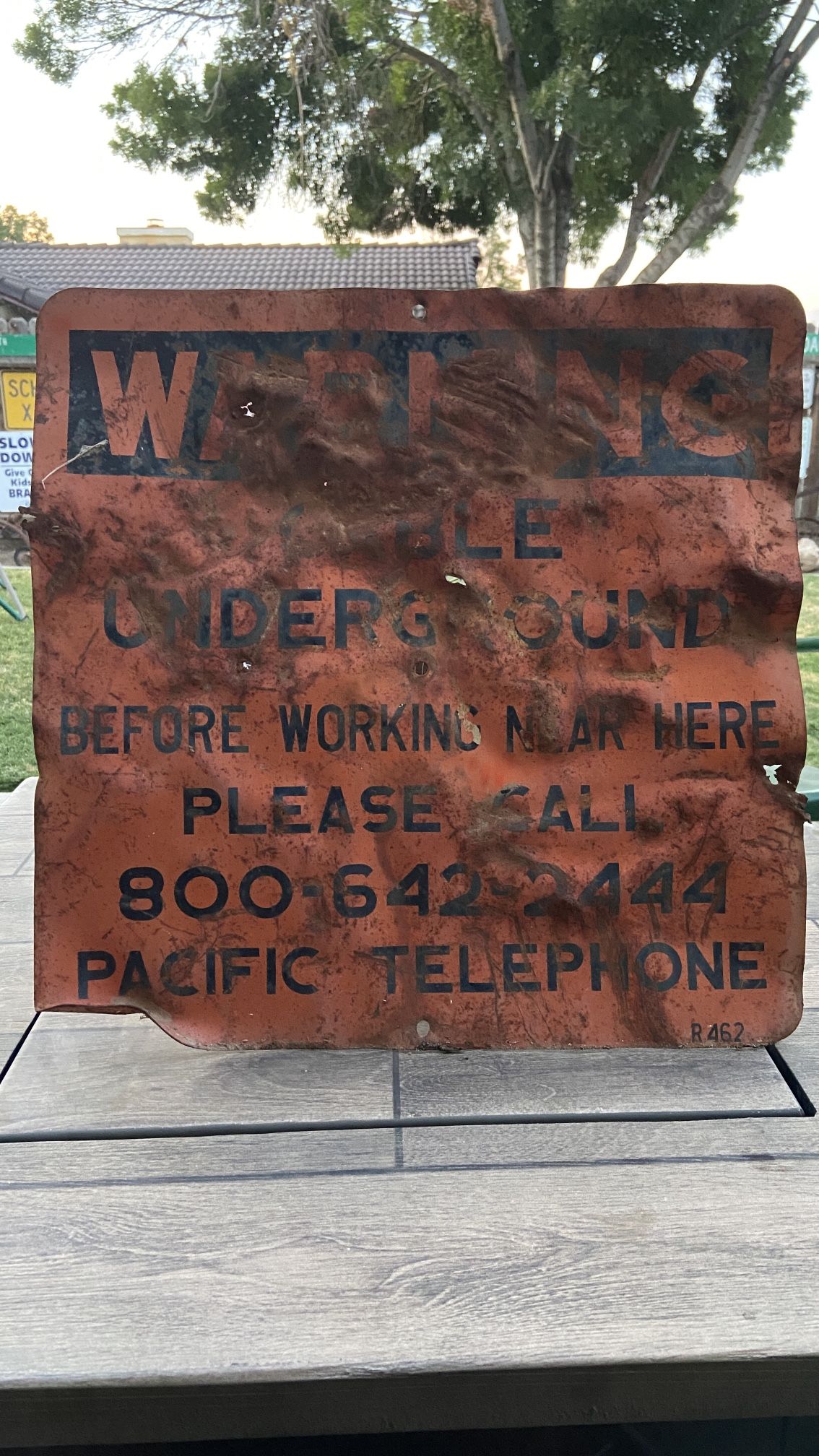 Old Warming Underground Cable Sign 