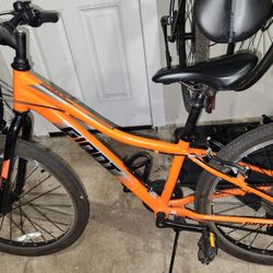 Giant Youth 24 Bike 