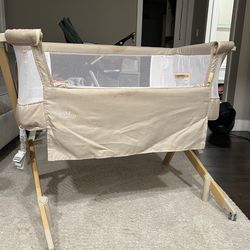 Evolur Bedside Bassinet