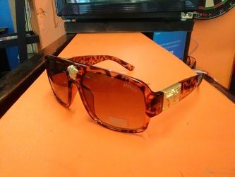 Sunglasses B