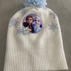 Frozen II Anna/Elsa beanie