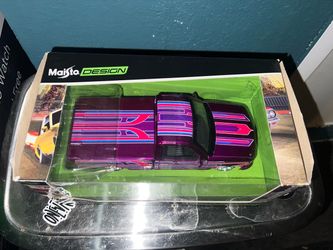 Maisto Design Die-Cast Truck Model 1:24 454 SS