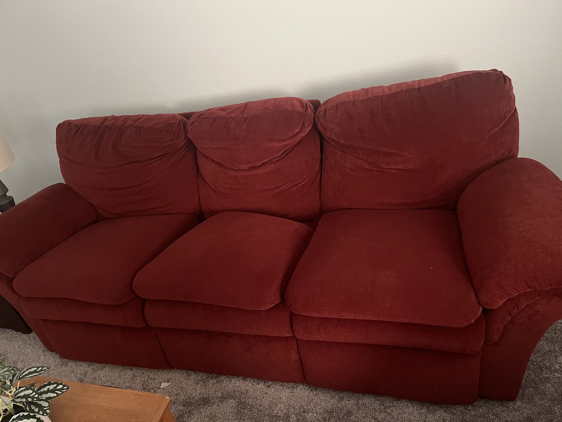 Red Lazy boy Couch With Reclining Sides