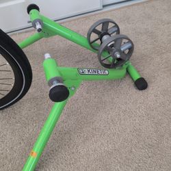 Kinetic Bike Indoor trainer