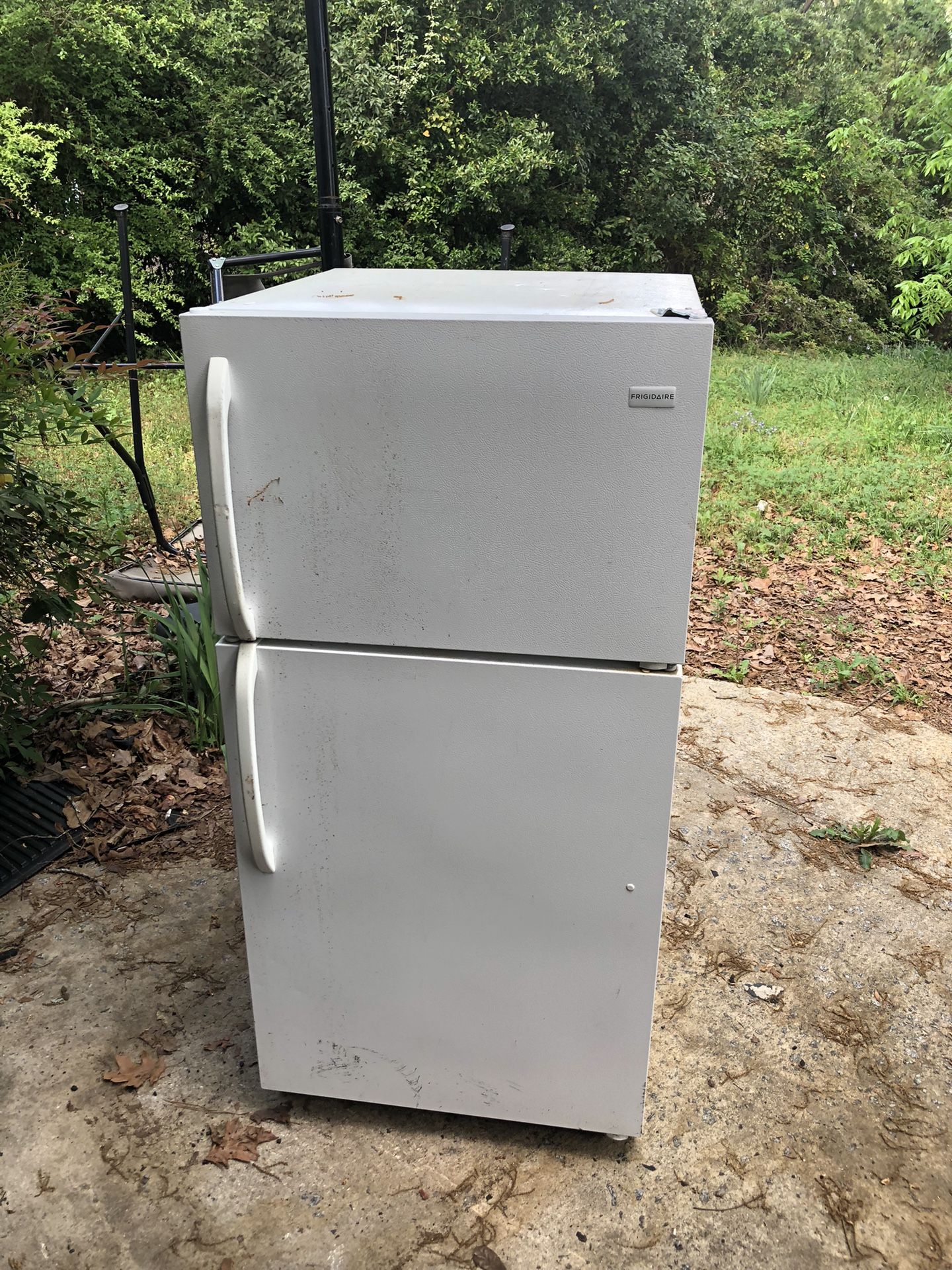 Refrigerator
