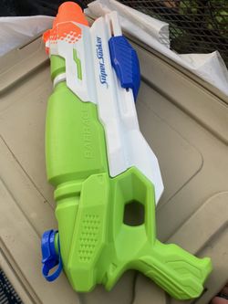 Nerf Super Soaker Barrage Soaker. Like New