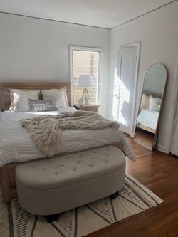 Bedroom set