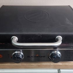 Blackstone Tabletop Griddle With Hood And Cover