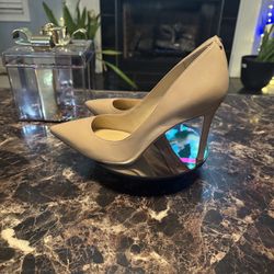 Sam Edelman Hazel Pointed Toe Pump in French Sand Leather - Women’s Size 9.5W