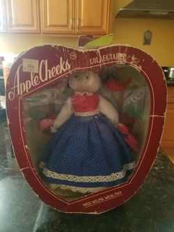 Vintage Apple Cheeks Miss Wilma Wealthy Collectable Doll