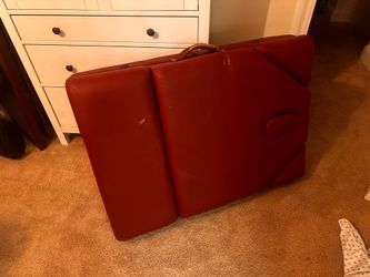Massage table