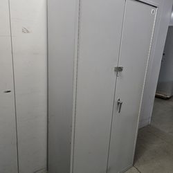 Solid metal storage cabinet With 2keys