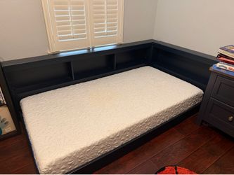 Toddler bed
