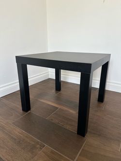 Small table / night stand