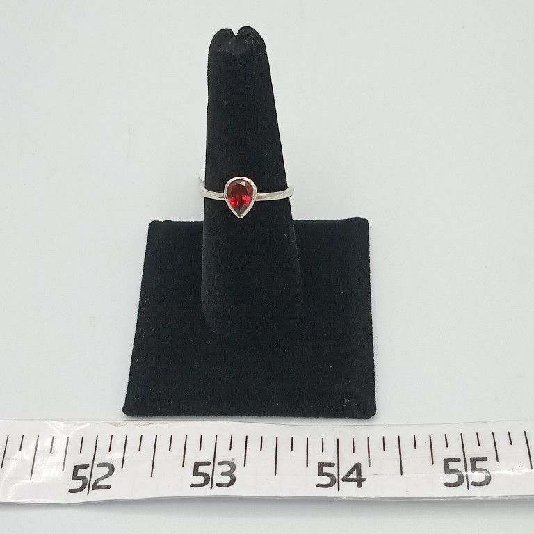 Ladies 925 Sterling Silver Garnet Ring Size 8