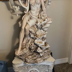 Beautiful lady waterfall lamp very unique