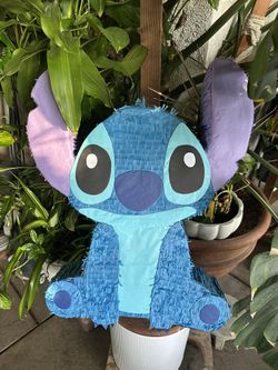 Stitch Piñatas