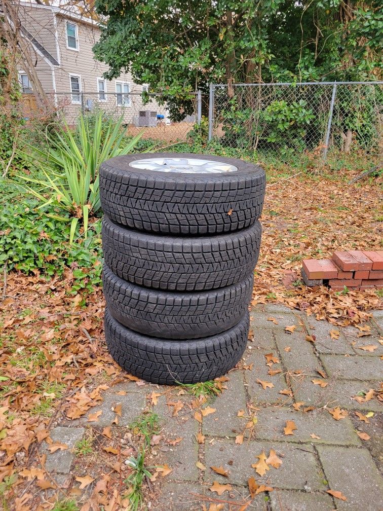 Full set of 4 used ACURA MDX rims & tires