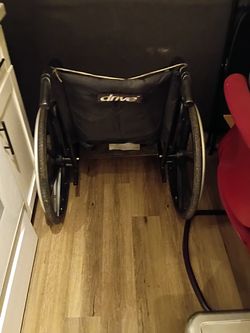 Drive wheelchair