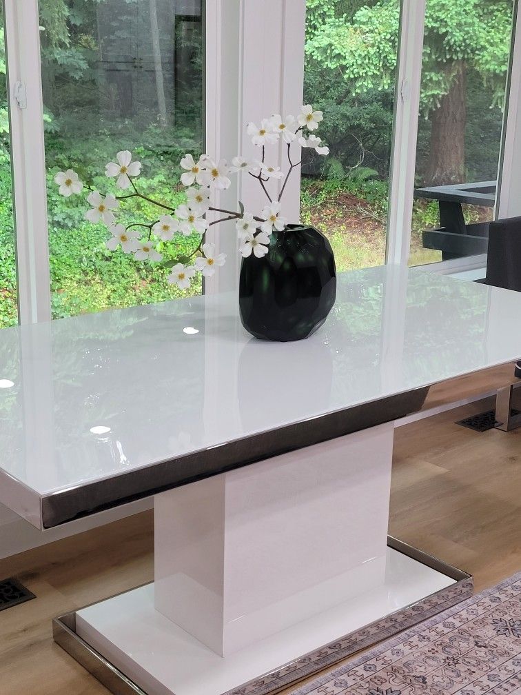 Glass Dinning Table